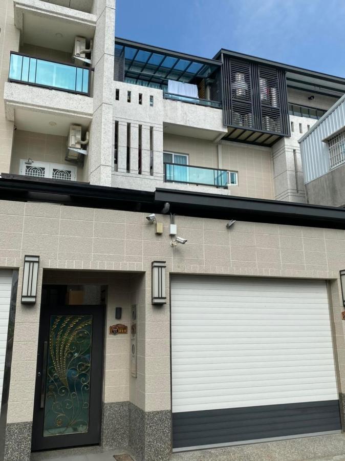 《別有洞天》太空梭電梯星光民宿 Taitung Екстер'єр фото
